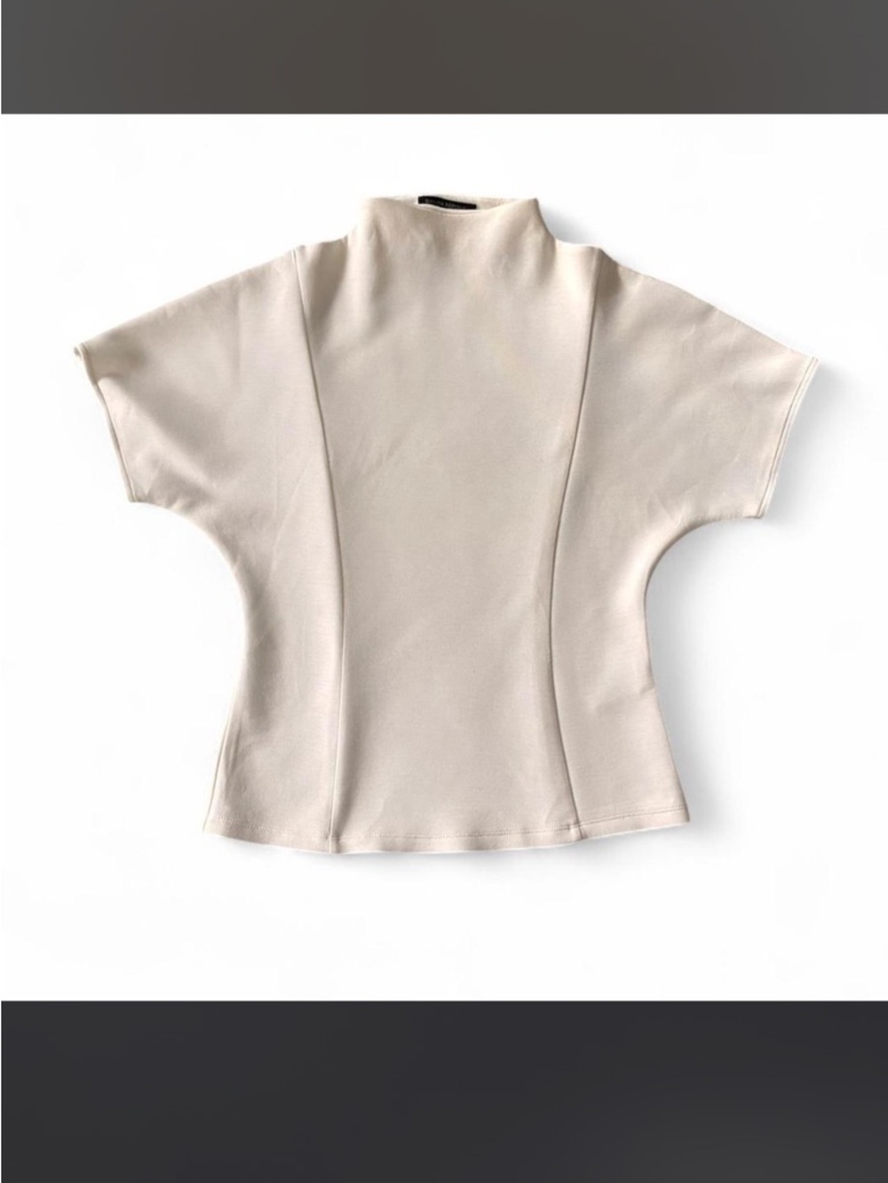 BANANA REPUBLIC- Women's off white sleeve mock neck top- Size: XS